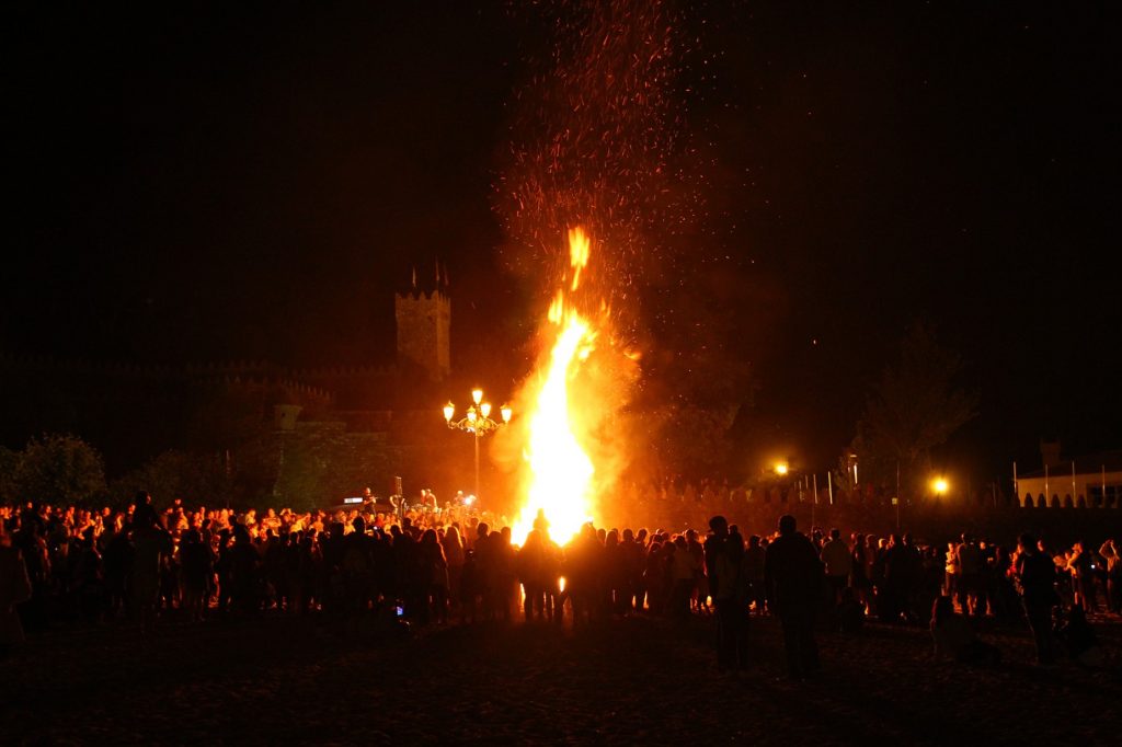 La Noche de San Juan (Saint John´s Eve) Exclusive Spain